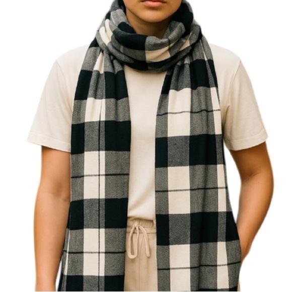 GAP Black White Tan Flannel Scarf Brushed Cotton Plaid Rectangular - Picture 1 of 7